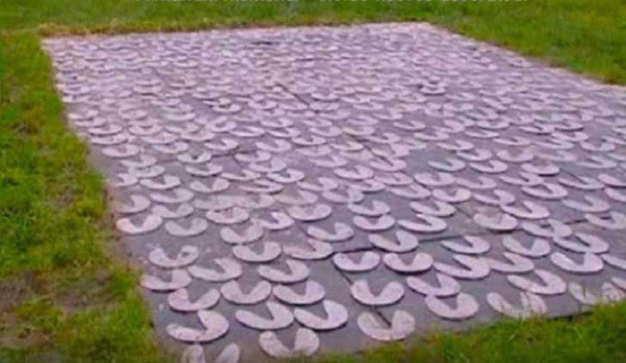 Monumento en honor a las heroínas de los caballos en Marrum, Holanda