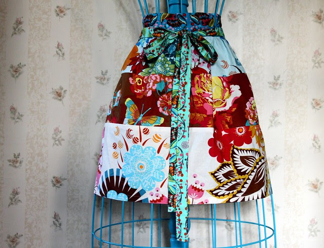 Loulouthi Apron