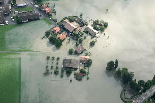 Unwetter Essen Heute Bilder Schwere Unwetter In Frankreich Und