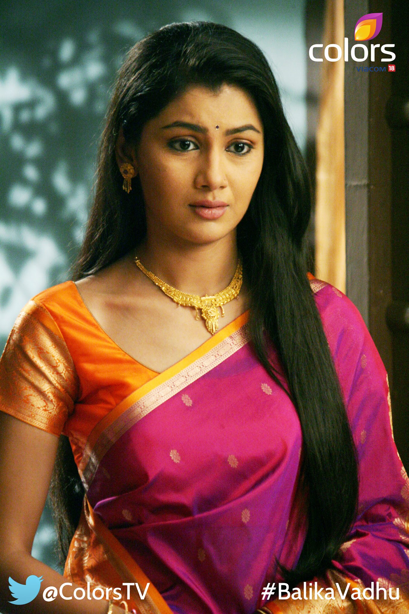 sriti jha holi pics