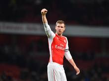 Arsenal-Trainer Wenger nimmt Mertesacker in Schutz Arsenal-Trainer Wenger nimmt Mertesacker in Schutz