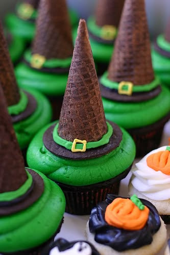 Witch hat cupcakes
