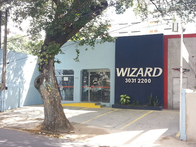 Comentários e avaliações sobre Wizard Espinheiro