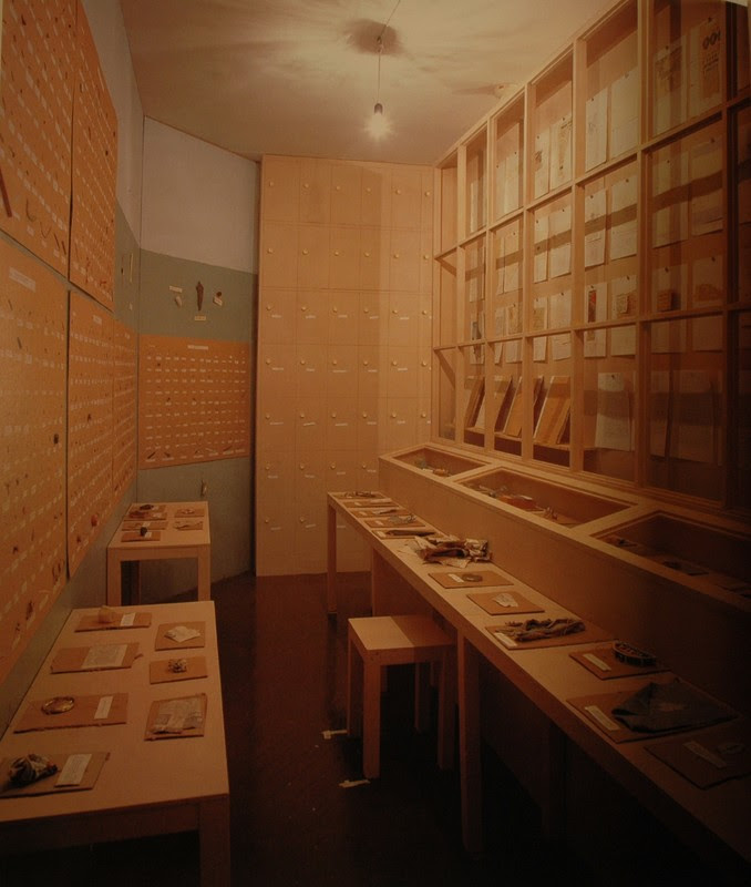 http://susetsanchez.files.wordpress.com/2012/07/kabakov_the_man2.jpg