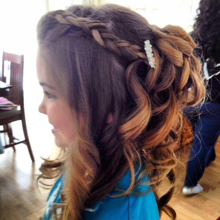 33 Hairstyle For Junior Bridesmaid