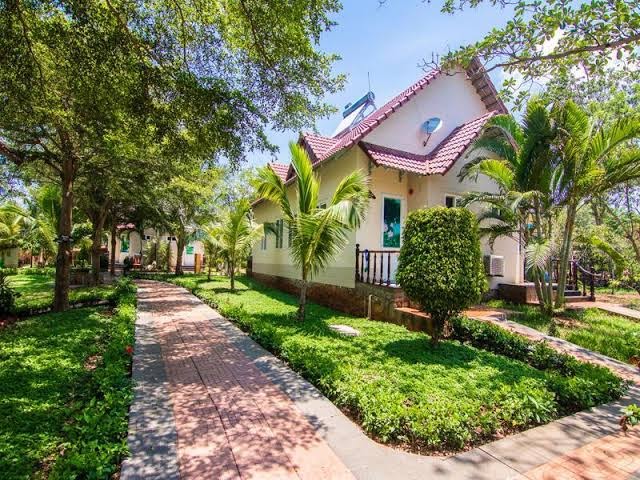 Hương Phong Hồ Cốc Beach Resort