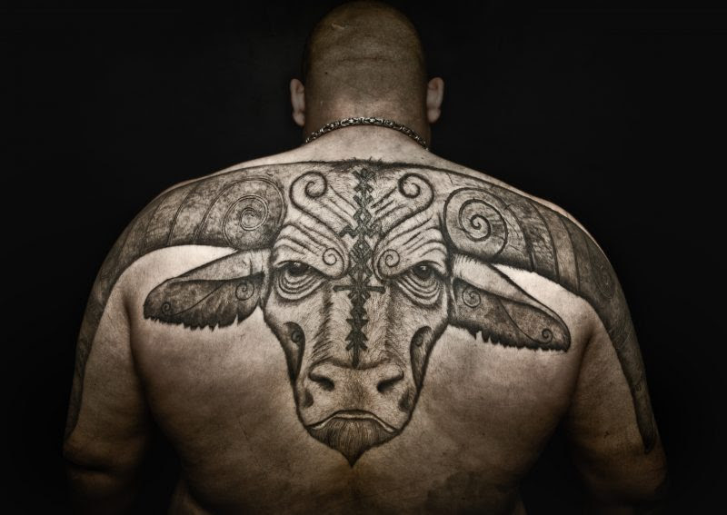 Tattoo Ideen Nacken Männer