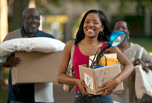 Parents moving daughter to college Parents moving daughter to college