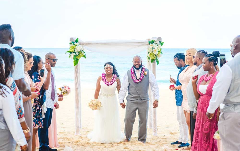 Best Beaches For Weddings In Hawaii - bigworldesigns