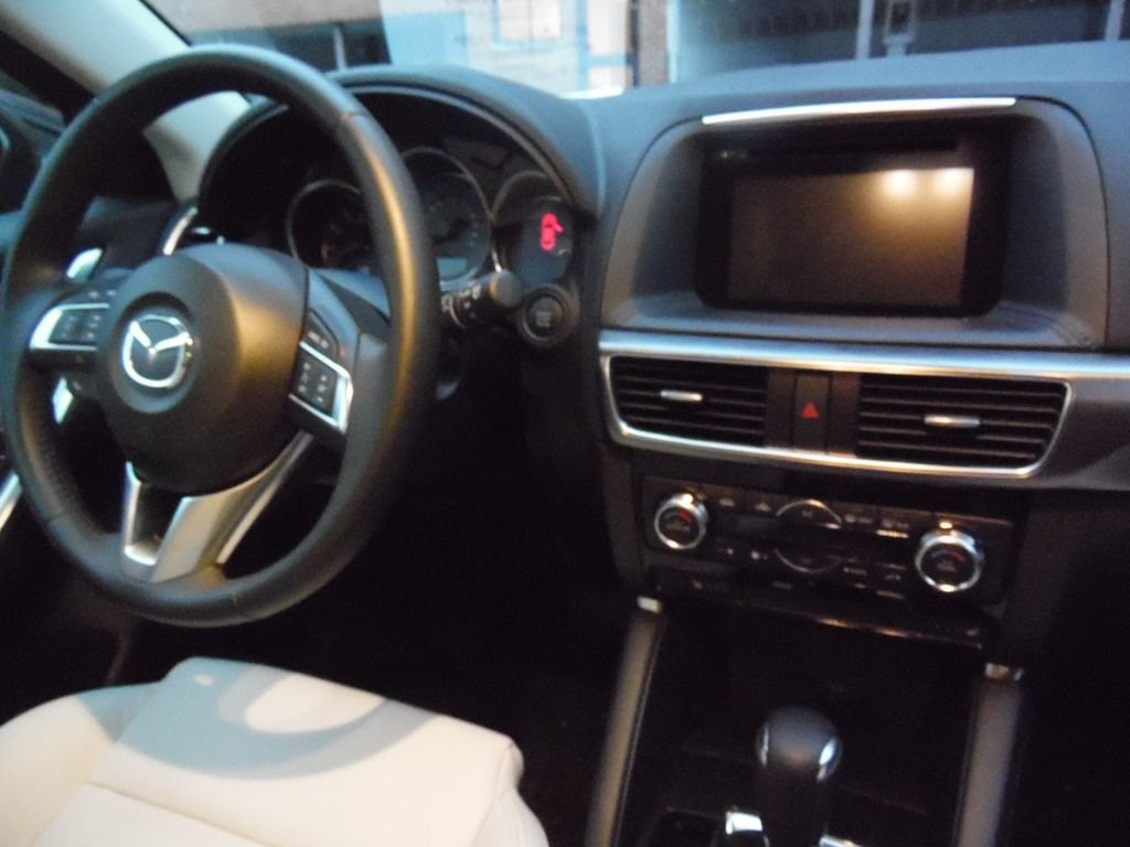 White Mazda Cx 5 With Parchment Interior Mazda Cx 5 2019