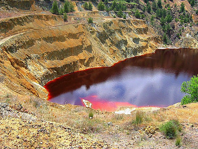 CYPRUS - THE RED LAKE