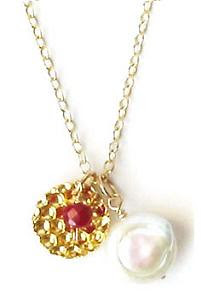 hnoeycomb charm