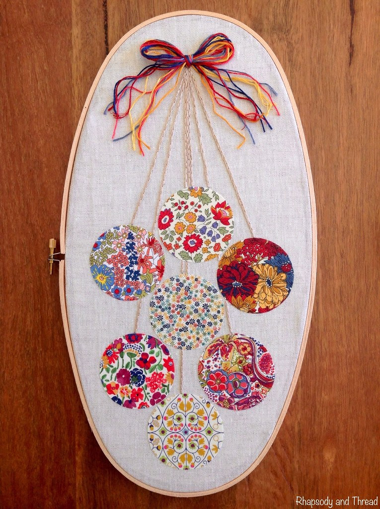 Rhapsody and Thread: Embroidery Hoop Christmas Tree