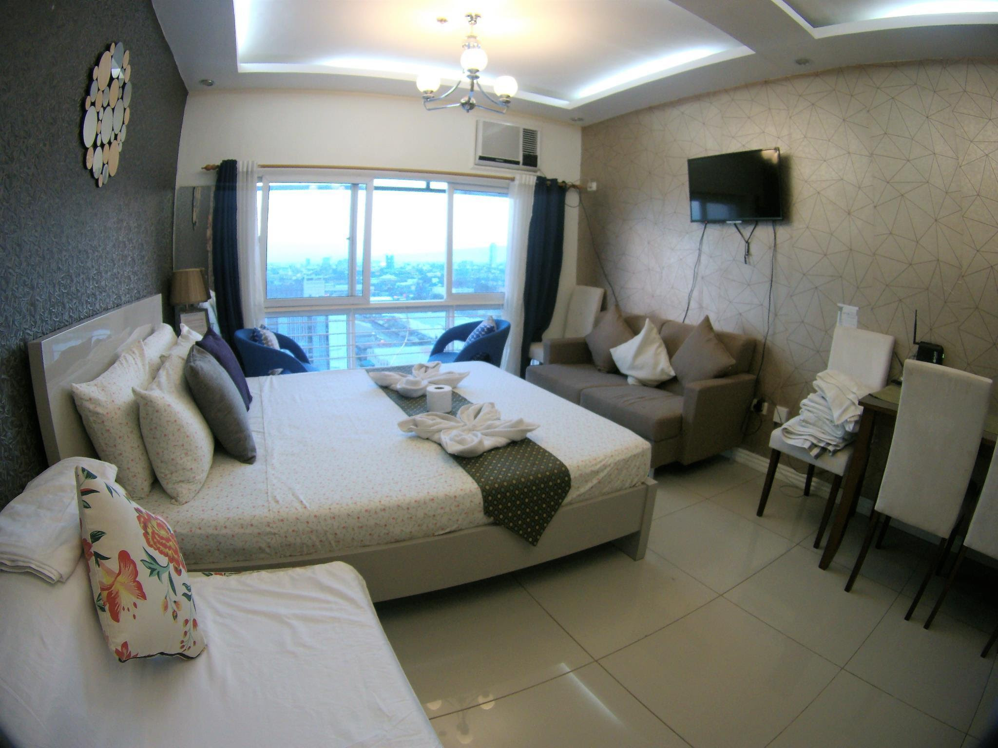 Promo  80  Off  Mountain View Delighted Queen Studio Unit Philippines