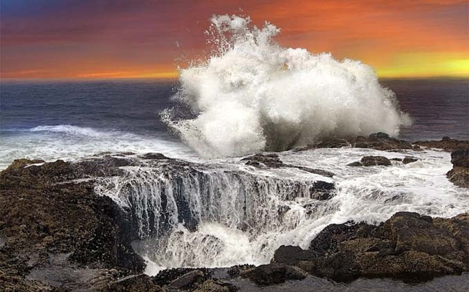 Thor’s Well (3) Thor’s Well (3)