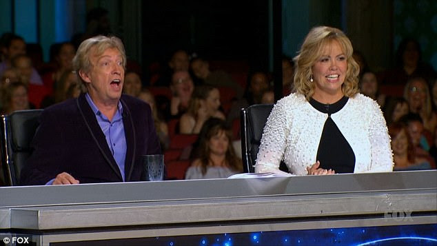 Amando: Nigel Lythgoe e Mary Murphy apreciaram a dança de Vanessa