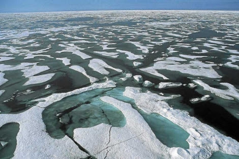 Océano Ártico durante la temporada de verano. | EM