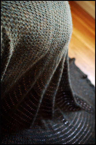 Pi Shawl Blanket (by b r o o k l y n t w e e d) Pi Shawl Blanket (by b r o o k l y n t w e e d)
