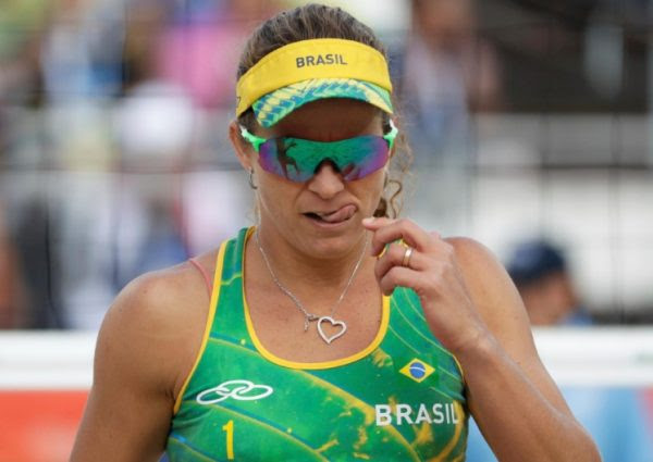 7 celebridades brasileiras que assumiram a homossexualidade recentemente. 7 celebridades brasileiras que assumiram a homossexualidade recentemente.