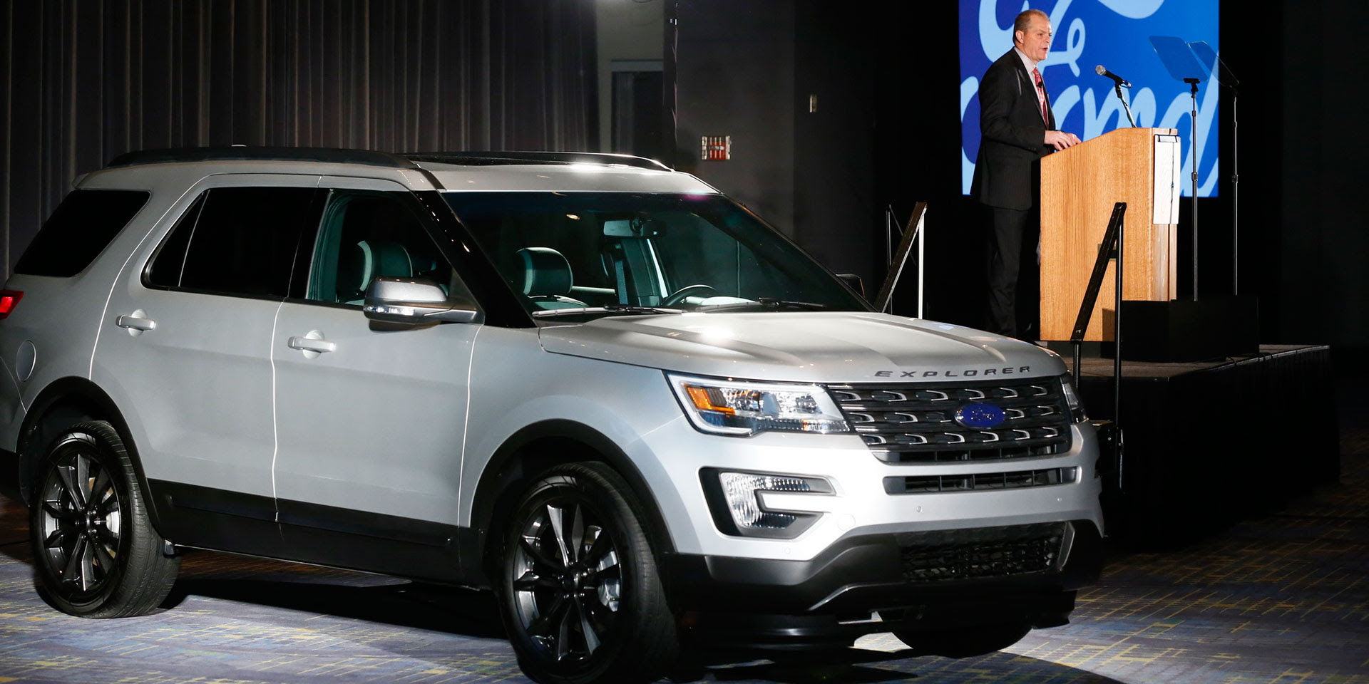 2017 Ford Explorer XLT Sport Appearance Vehicles on Display 2017 Ford Explorer XLT Sport Appearance Vehicles on Display