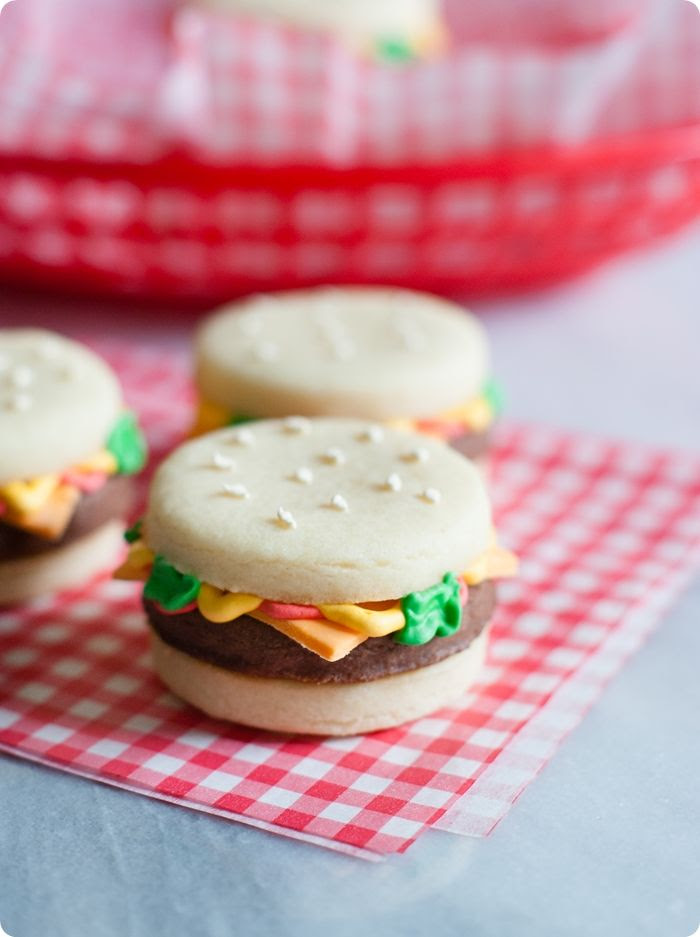 how to make stacked cheeseburger cookies ... so fun for a picnic or cookout dessert! 