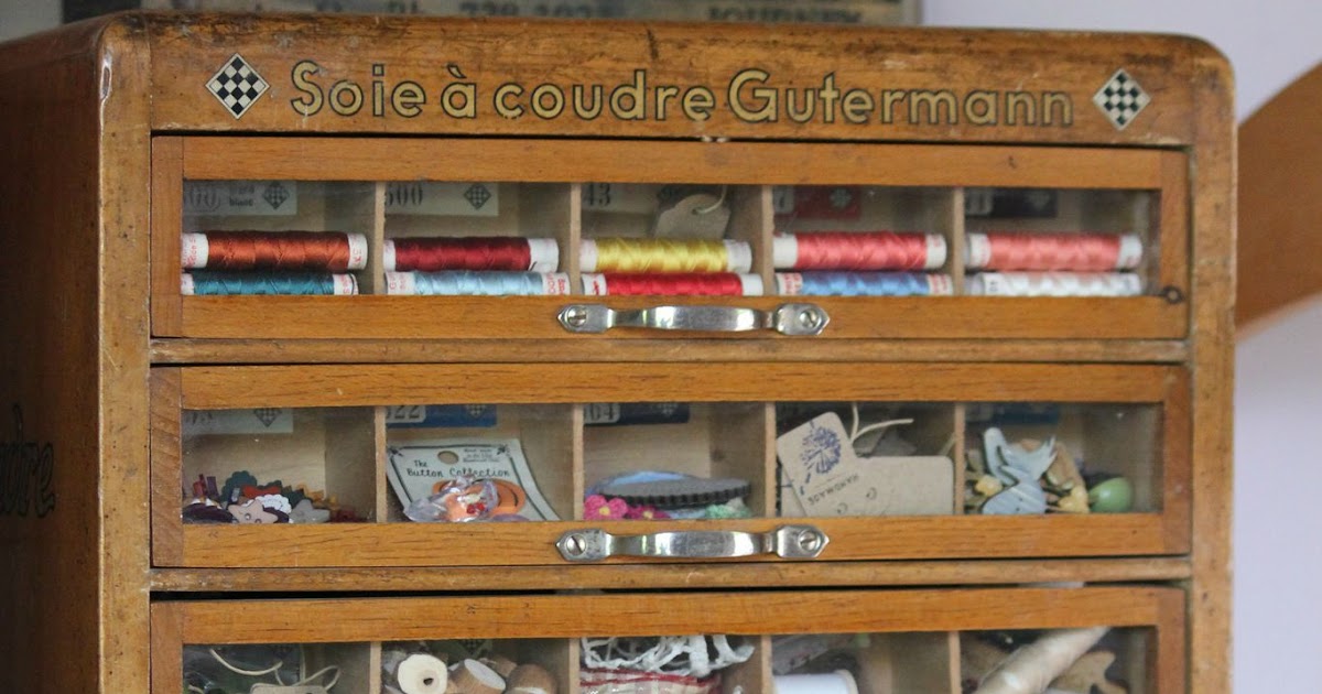 Petit Meuble A Tiroir Centrakor / Petit meuble en bois de manguier  1
