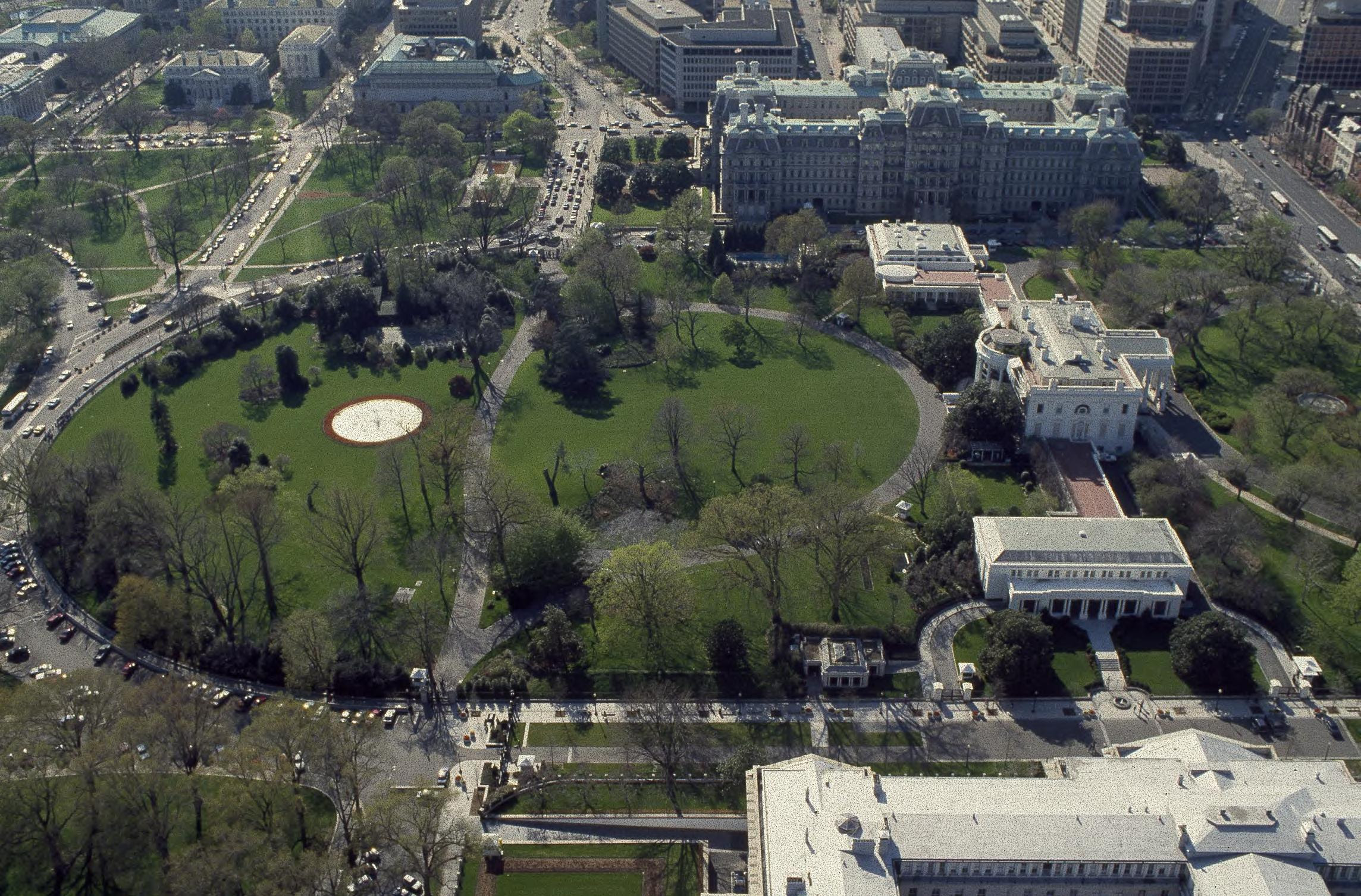 Aerial View Of The White House Today - img-level