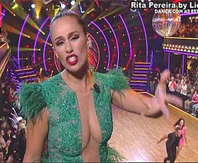 Rita Pereira decote super sensual no Dança com as estrelas