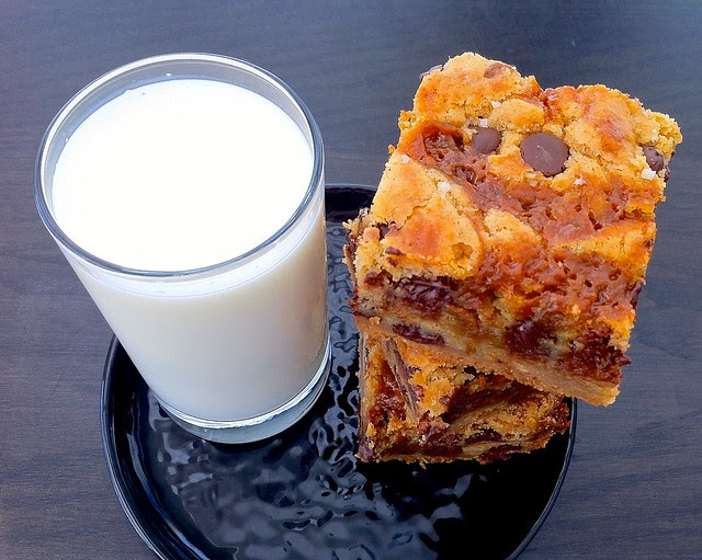 Salted Caramel Chocolate Chip Cookie Dough Bars