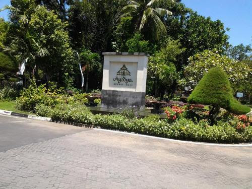 хотел AYANA Resort и Spa Bali