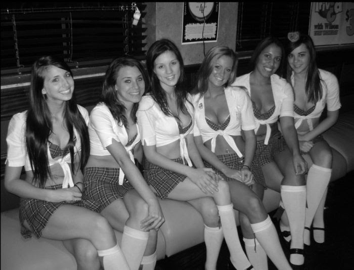 Hot Tilted Kilt Girls (40 pics) Hot Tilted Kilt Girls (40 pics)