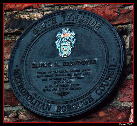 picture of wall plaque