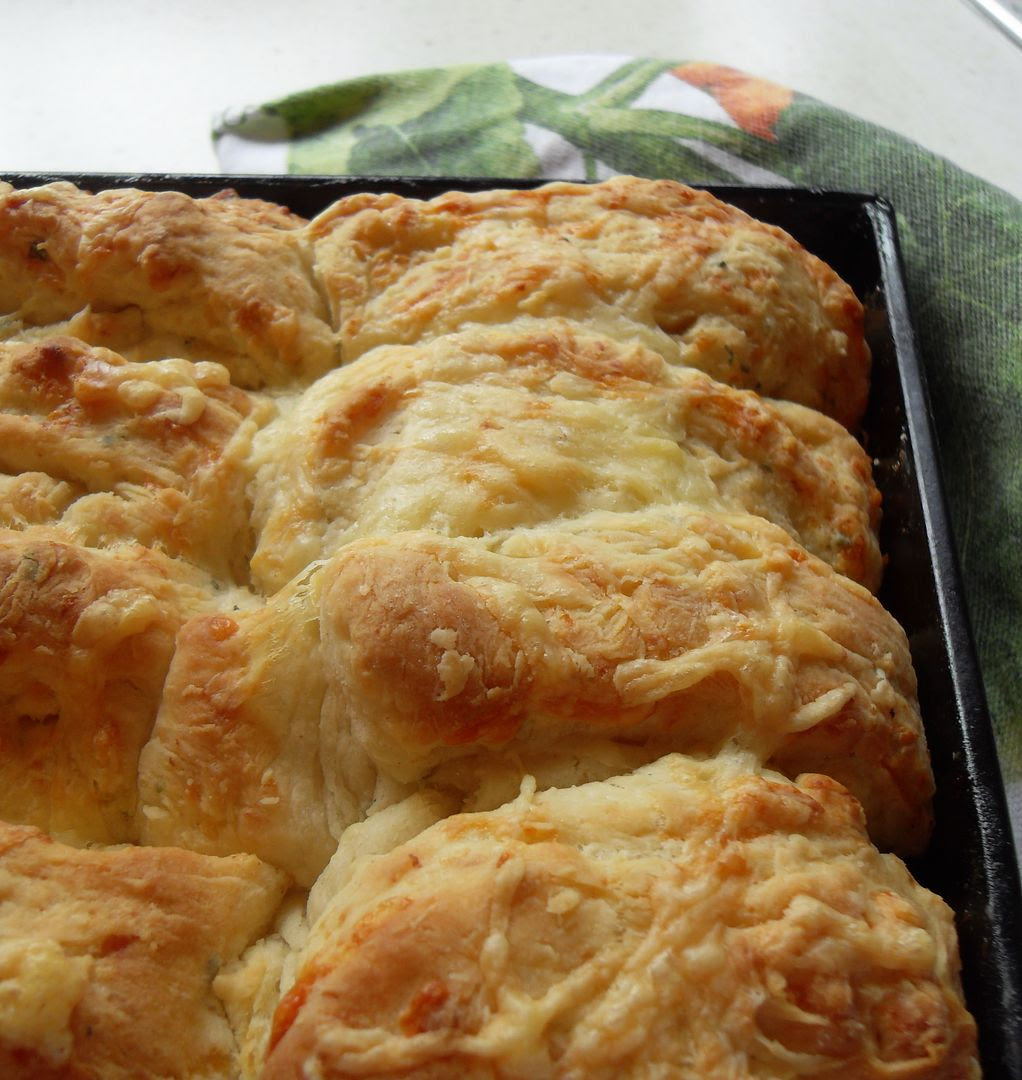 Cheddar Pan Biscuits
