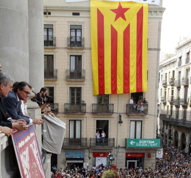 Thumbnail for Artur Mas se reafirma hoy en su desafío soberanista y convoca la consulta del próximo 9-N