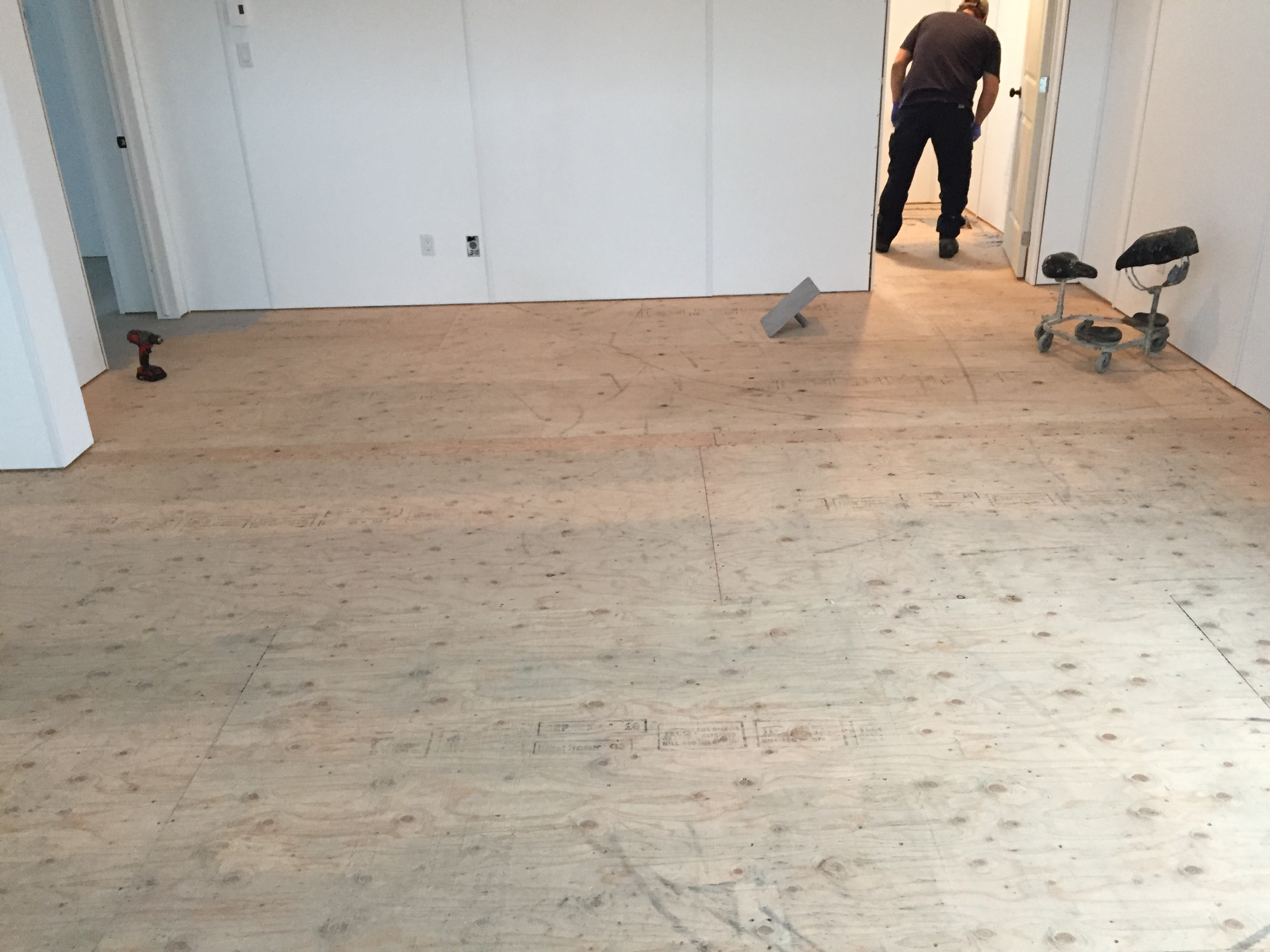 DAANIS Epoxy Plywood Floors