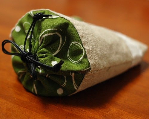 Petit pouch