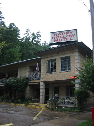 Happy Hollow Motel