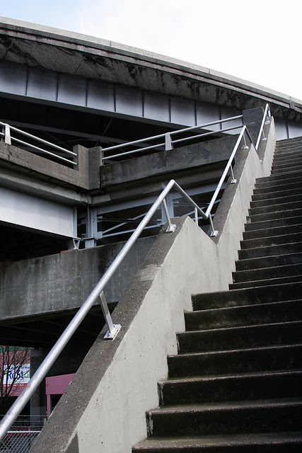 stairs to Bus Stop in the Sky, morrison bridge