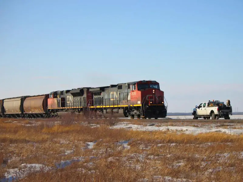 CN 2626 and pickup truck