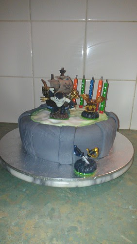 Skylanders cake 2