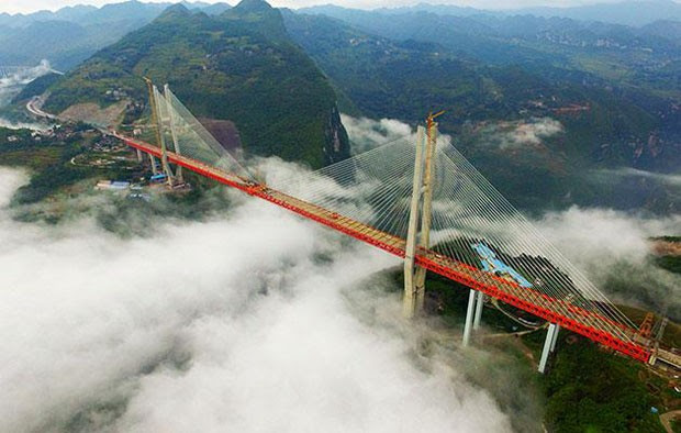 Ponte mais alta do mundo é inaugurada na China (Foto: Reprodução)