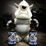  Strangecat Toys announces 25% off all beard oils... that means our "Stroll Drool"!!!