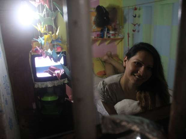 Allison Parente Lima, 24 anos, que se apresenta como Julye, responde processo e aguarda julgamento por tráfico de drogas Foto: Filipe Faraon / Especial para Terra