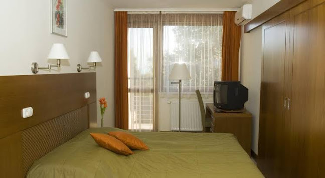 Értékelések erről a helyről: Hotel Villa Pax, Balatonalmádi - Szálloda