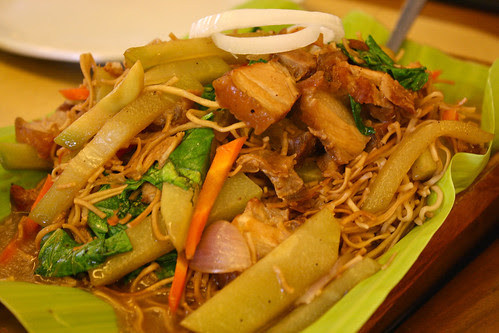 Buddy's Pancit Lucban
