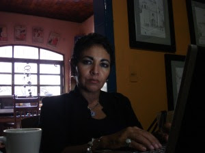 Anarella Vélez Osejo, Moderadora