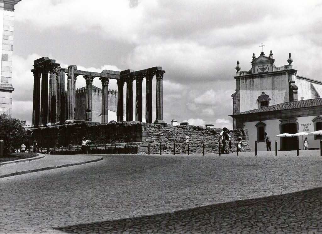 Evora. Templo de Diana