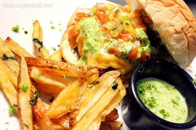 Silantro's Pancholon's Burger P160