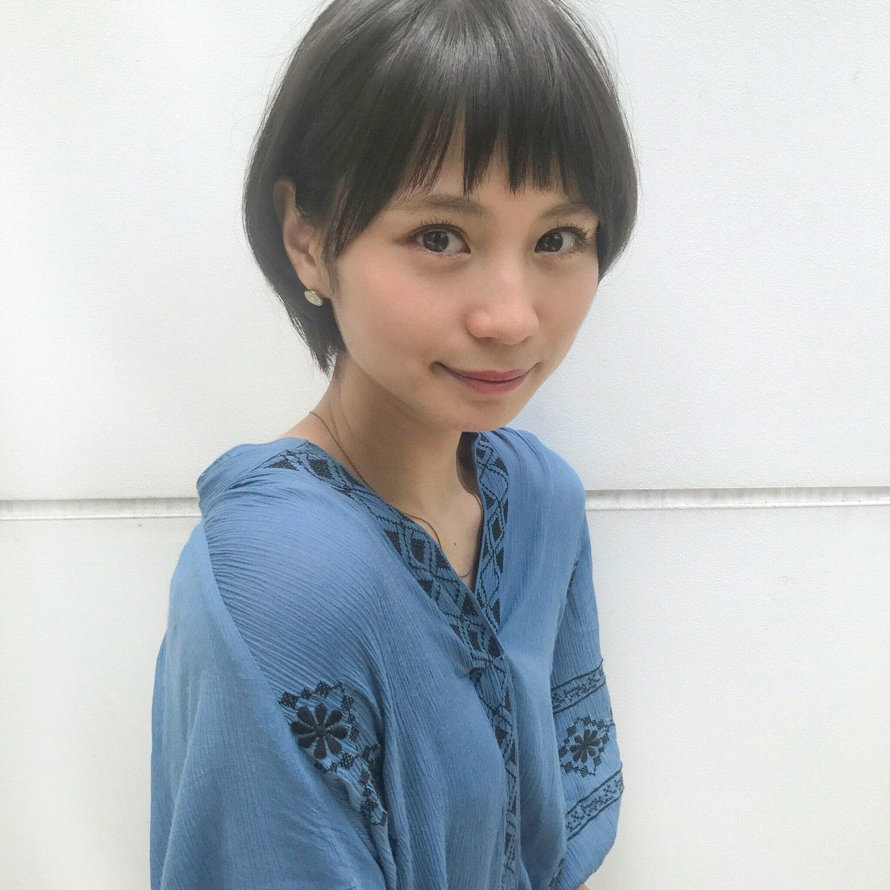 ショート 黒髪 ストレート Mousa Noorzai