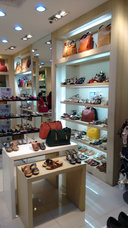 CLN Celine - Shoe Store in Kalumpang